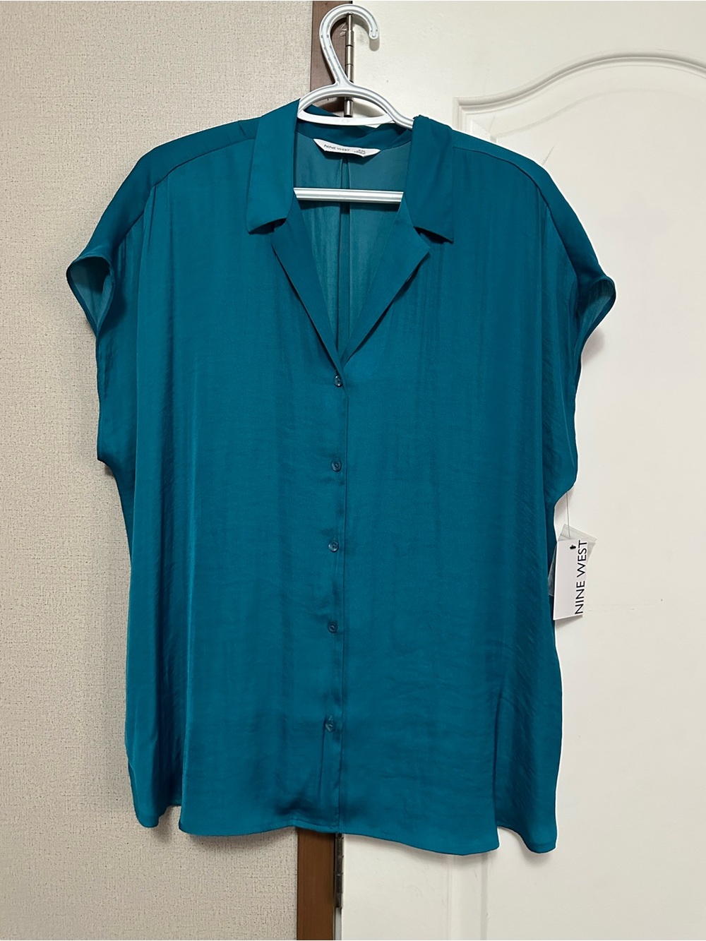 Nine West Teal Short-Sleeve Button-Down Blouse
